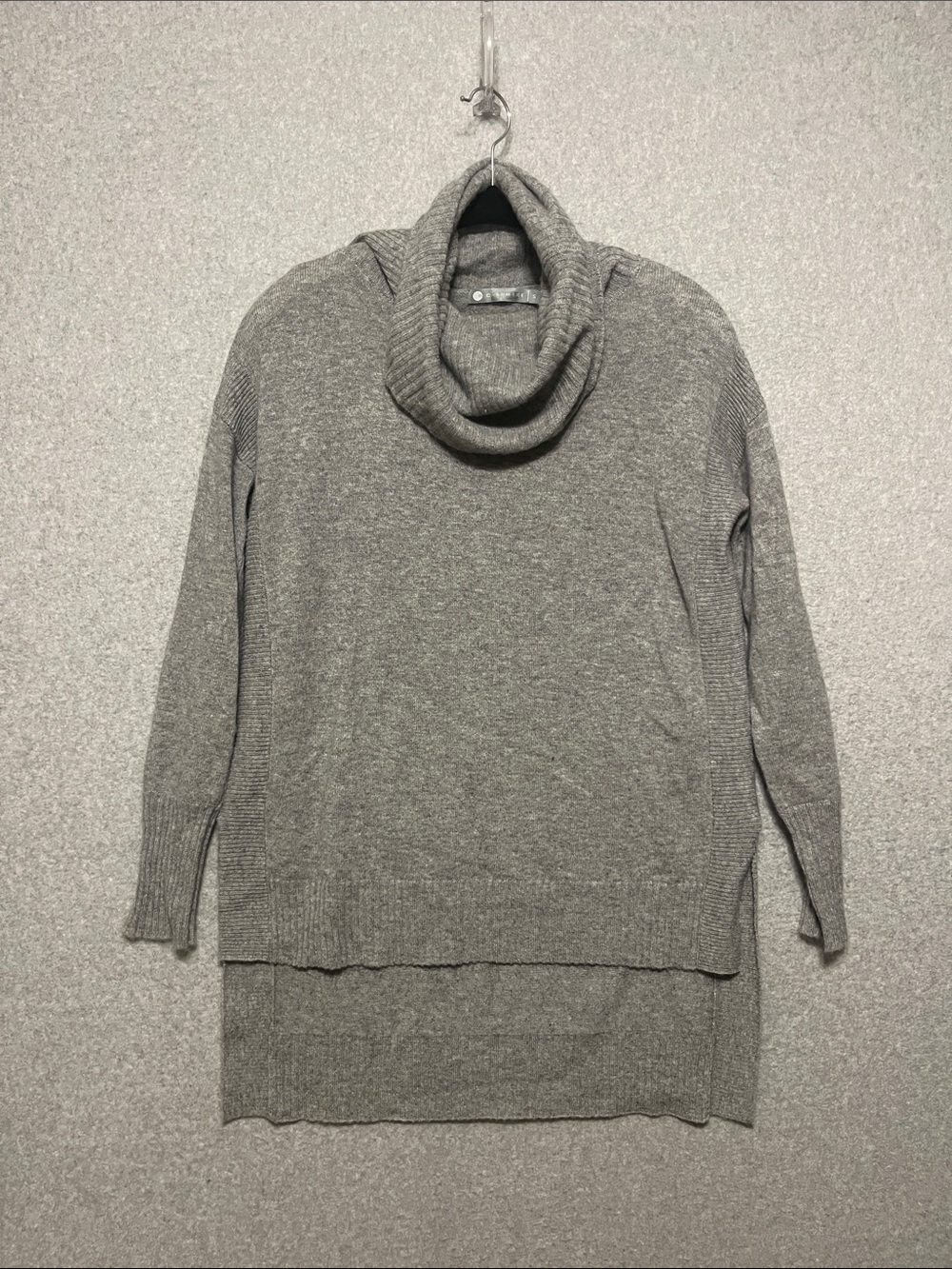 InCashmere Cashmere Turtleneck Sweater hi lo long sleeve Small